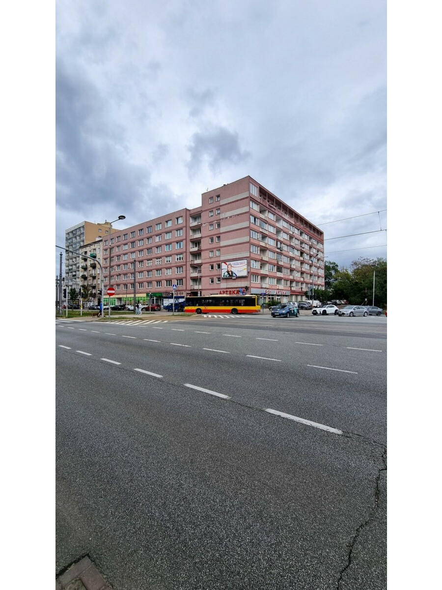 Warszawa, Mokotów, Puławska, Mokotów. Po remocie. Na start lub dla inwestora.
