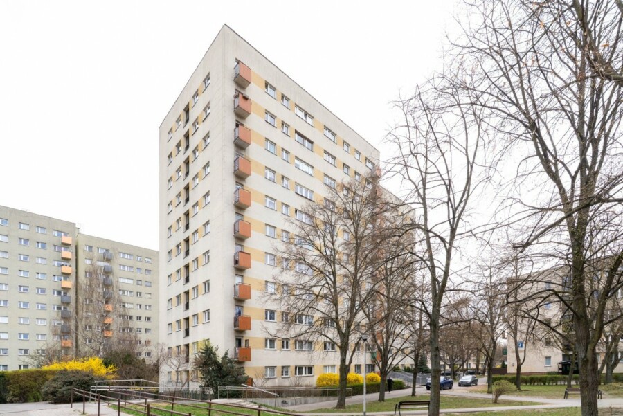 Warszawa, Mokotów, Kawalerka na Sadybie w zieleni i słońcu