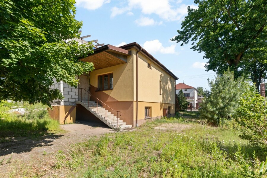 powiat legionowski, Legionowo, Targowa, Dom w urokliwej, zielonej części Legionowa