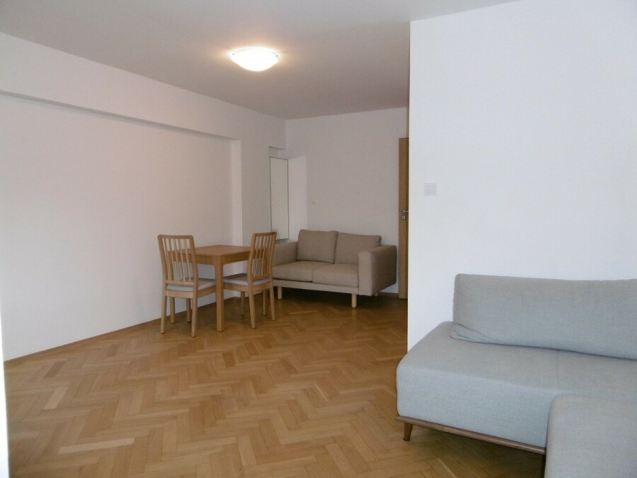 Warszawa, Śródmieście Muranów, Mordechaja Anielewicza, Zapraszam