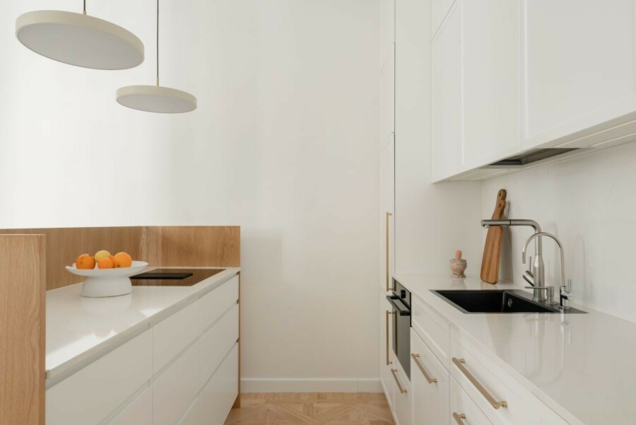 Warszawa, Śródmieście, Stanisława Noakowskiego, 4 pokoje | Balkon | Zabytkowa kamienica | Centrum