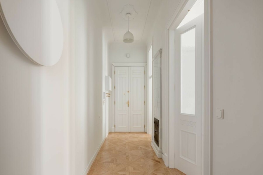 Warszawa, Śródmieście, Stanisława Noakowskiego, 4 pokoje | Balkon | Zabytkowa kamienica | Centrum