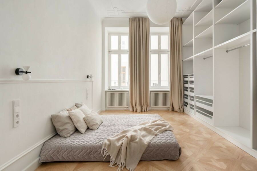 Warszawa, Śródmieście, Stanisława Noakowskiego, 4 pokoje | Balkon | Zabytkowa kamienica | Centrum