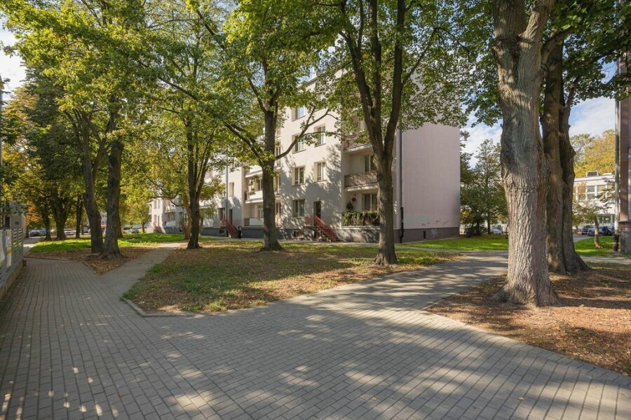 Warszawa, Mokotów, Antoniego Malczewskiego, Po remoncie Metro Balkon Komórka