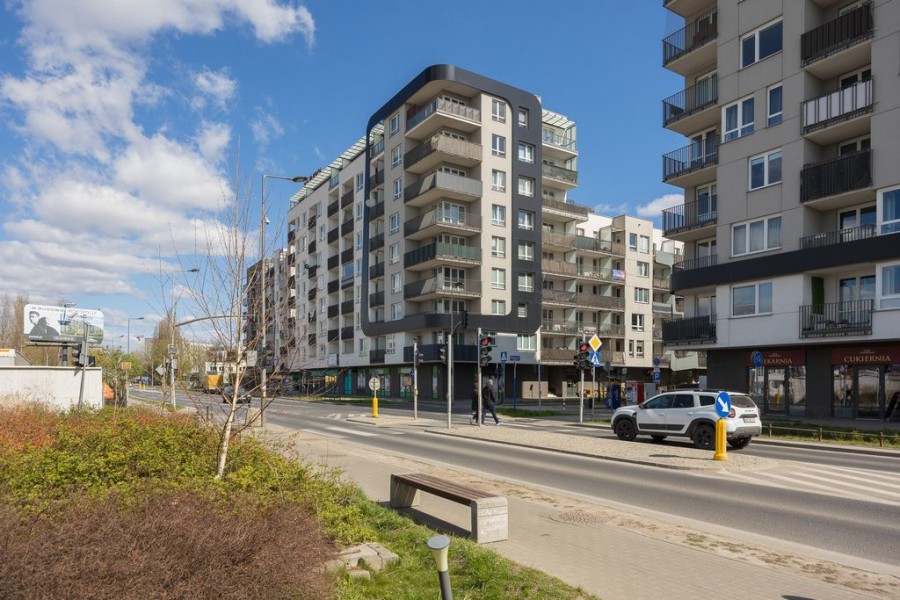 Warszawa, Ursynów, Kłobucka, Garaż i komórka pod ręką – komfort, który docenisz