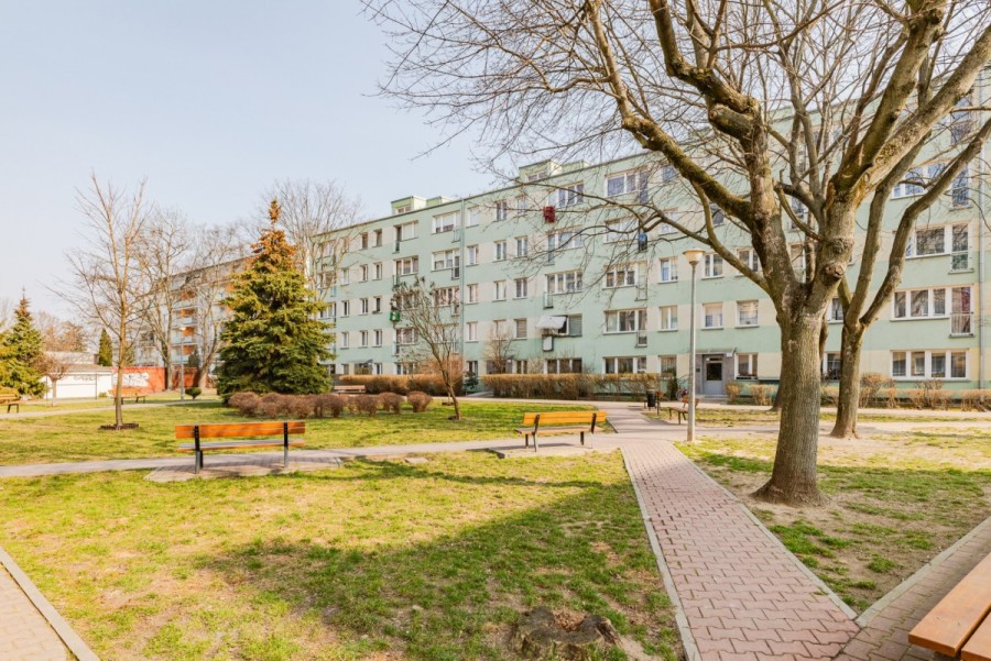 Warszawa, Ursus, Gen. Kazimierza Sosnkowskiego, PKP Ursus 700m, 2 Pokoje, Wysokość 2,8m