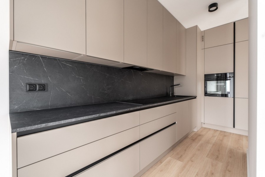 Warszawa, Ochota, Lirowa, Apartamentowiec do wynajęcia| Garaż| Komórki