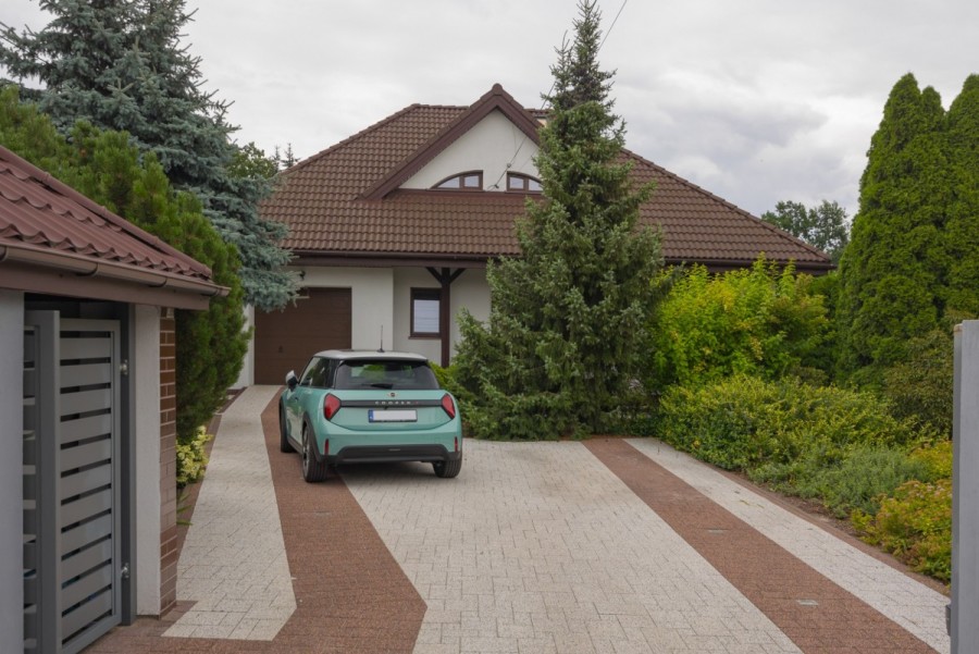 powiat legionowski, Jabłonna, Gen. Leopolda Okulickiego, Rodzinny dom w Jabłonnie (180 m2), działka 960 m2
