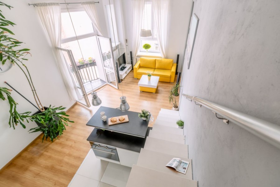 Warszawa, Mokotów Górny, Studio z antresolą przy Placu Unii