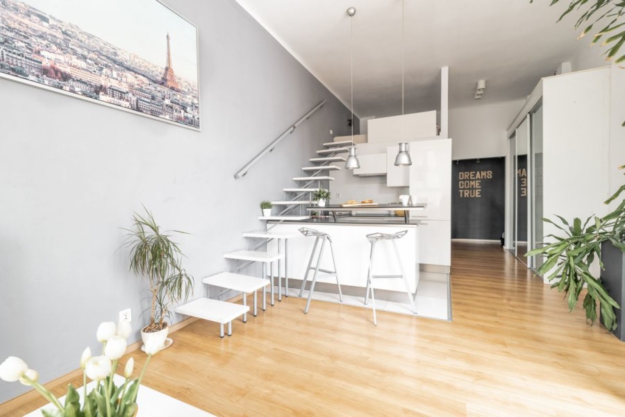 Warszawa, Mokotów Górny, Puławska, Studio z antresolą przy Placu Unii