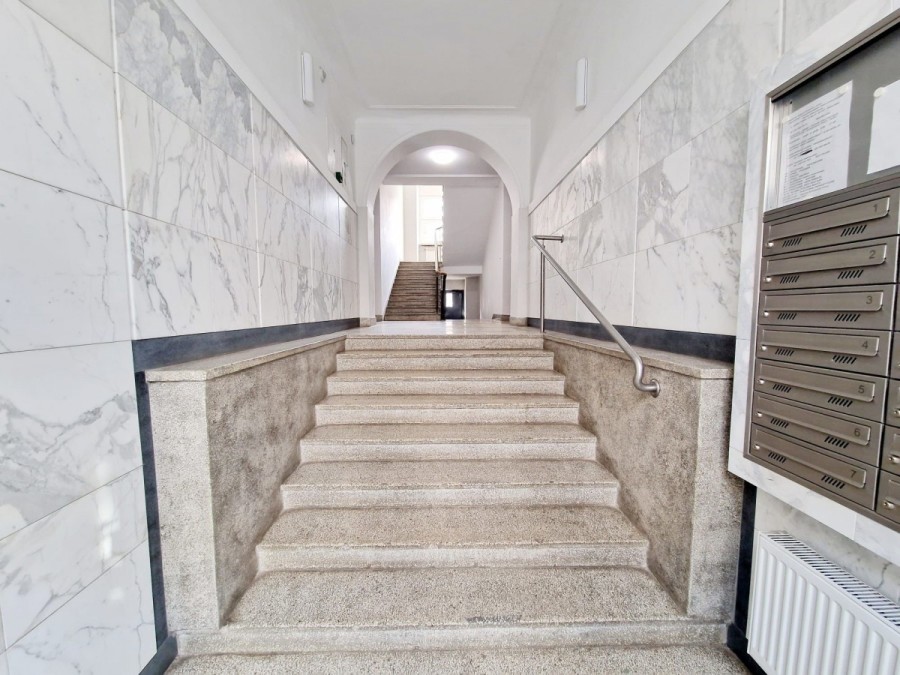 Warszawa, Mokotów Górny, Opoczyńska, Stary Mokotów kamienica