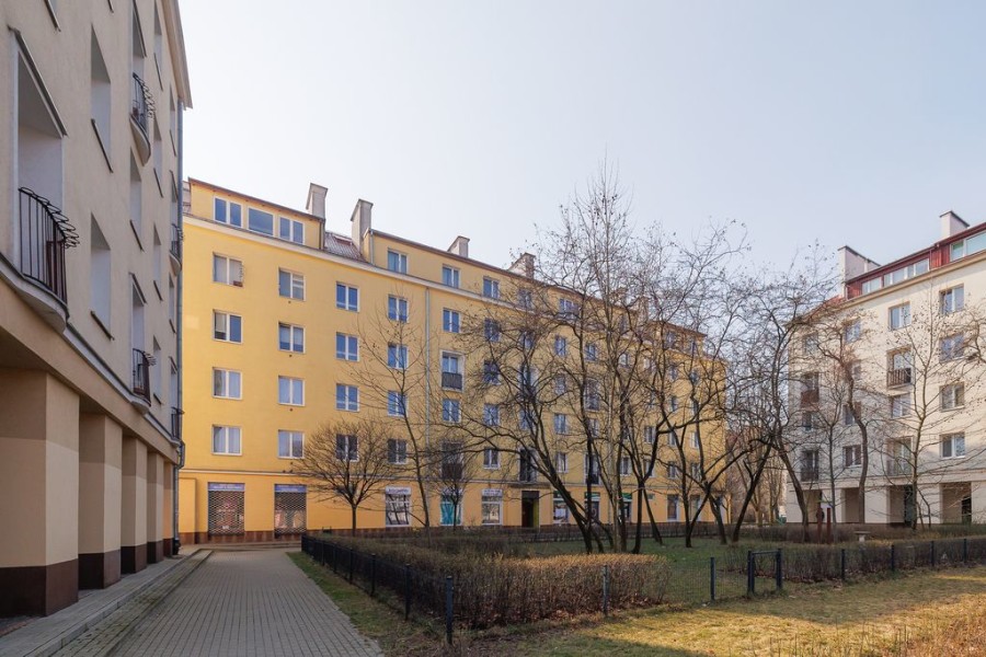 Warszawa, Mokotów, Jurija Gagarina, Dwustronne mieszkanie w kamienicy blisko Łazienek