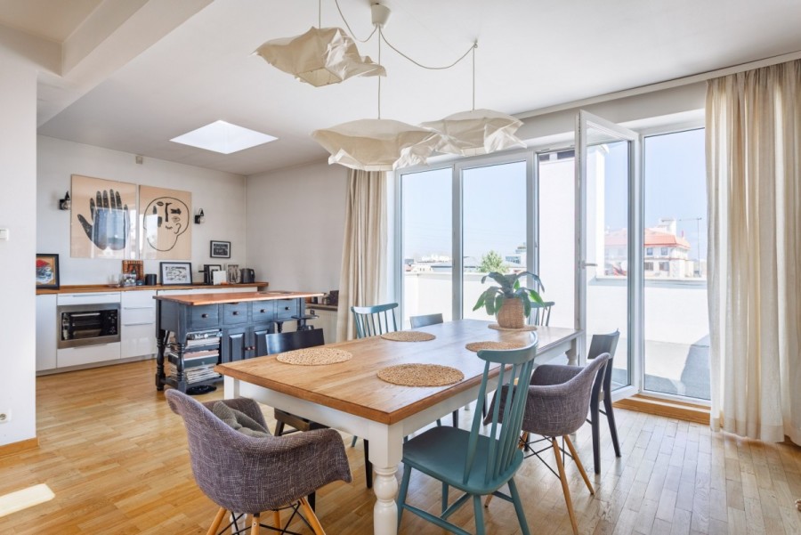Warszawa, Wilanów Niski, Rumiana, Dwupoziomowy apartament | Z prywatną windą