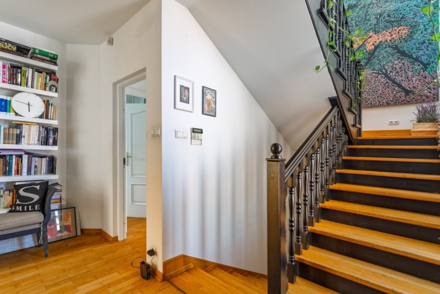 Warszawa, Wilanów Niski, Rumiana, Dwupoziomowy apartament | Z prywatną windą