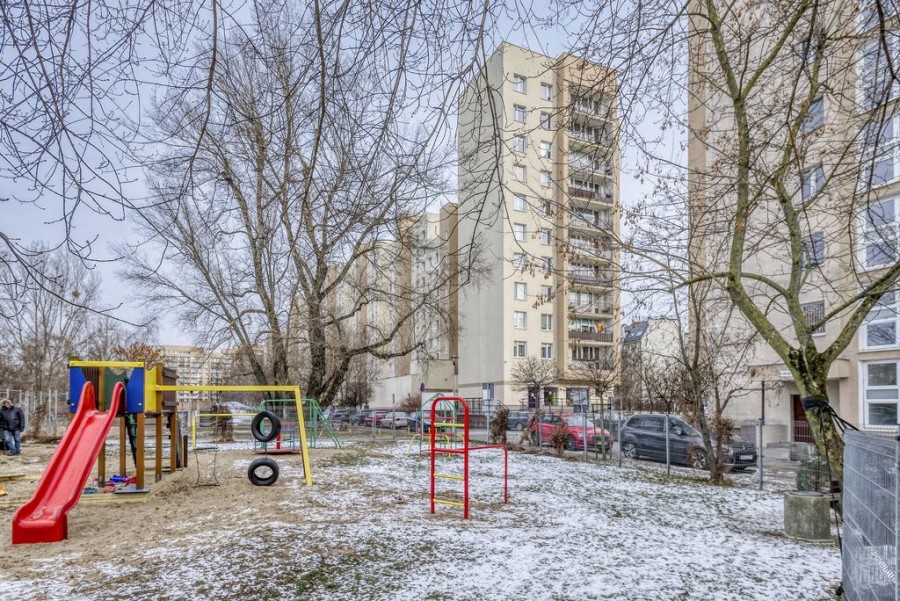 Warszawa, Praga-Północ, Białostocka, Mieszkanie w sąsiedztwie ,, Konesera