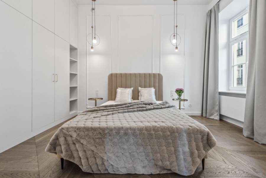 Warszawa, Śródmieście, Piękna, Apartament w odrestaurowanej kamienicy ul. Piękna