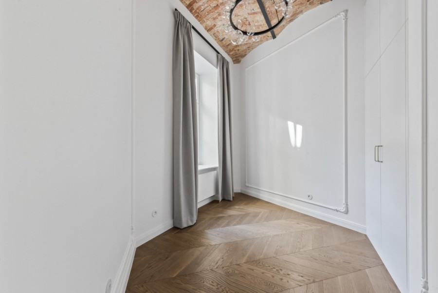 Warszawa, Śródmieście, Piękna, Apartament w odrestaurowanej kamienicy ul. Piękna