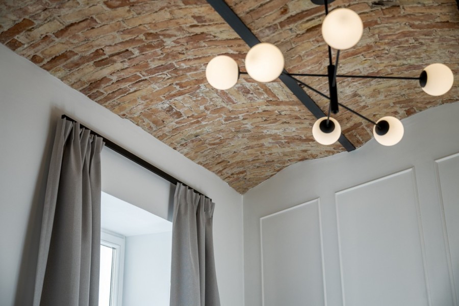 Warszawa, Śródmieście, Piękna, Apartament pod klucz w odrestaurowanej kamienicy