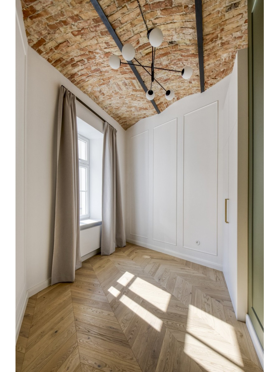 Warszawa, Śródmieście, Piękna, Apartament pod klucz w odrestaurowanej kamienicy
