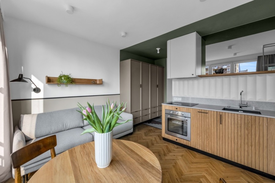Warszawa, Śródmieście, Kredytowa, Klimatyczne studio w centrum Warszawy | klima