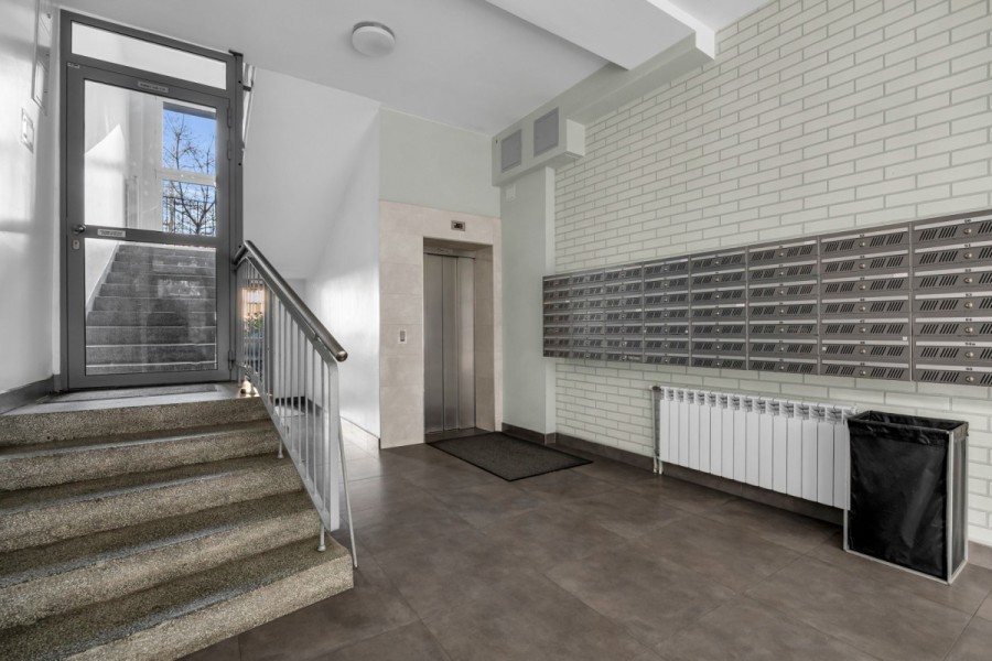 Warszawa, Śródmieście, Kredytowa, Klimatyczne studio w centrum Warszawy | klima