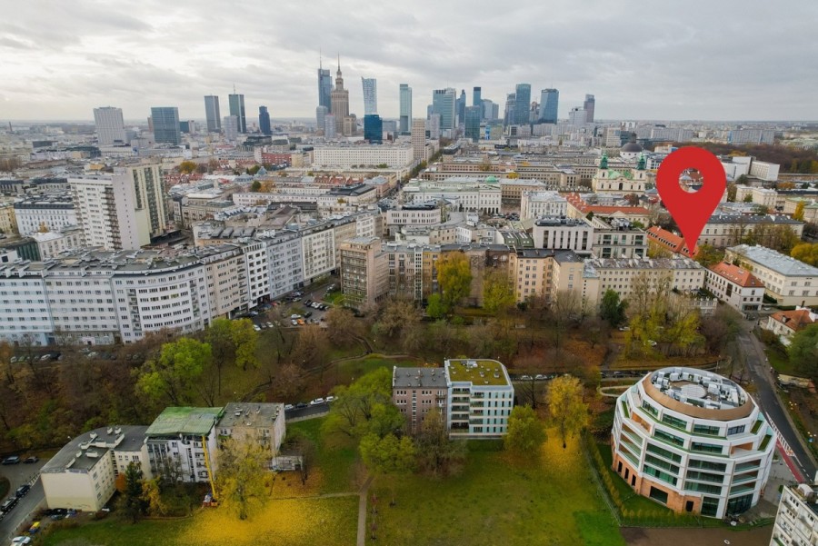 Warszawa, Śródmieście, Oboźna, Klimatyczne mieszkanie w kamienicy