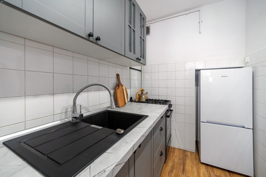 Warszawa, Śródmieście, Złota, 2 pokoje + kuchnia | loggia | centrum