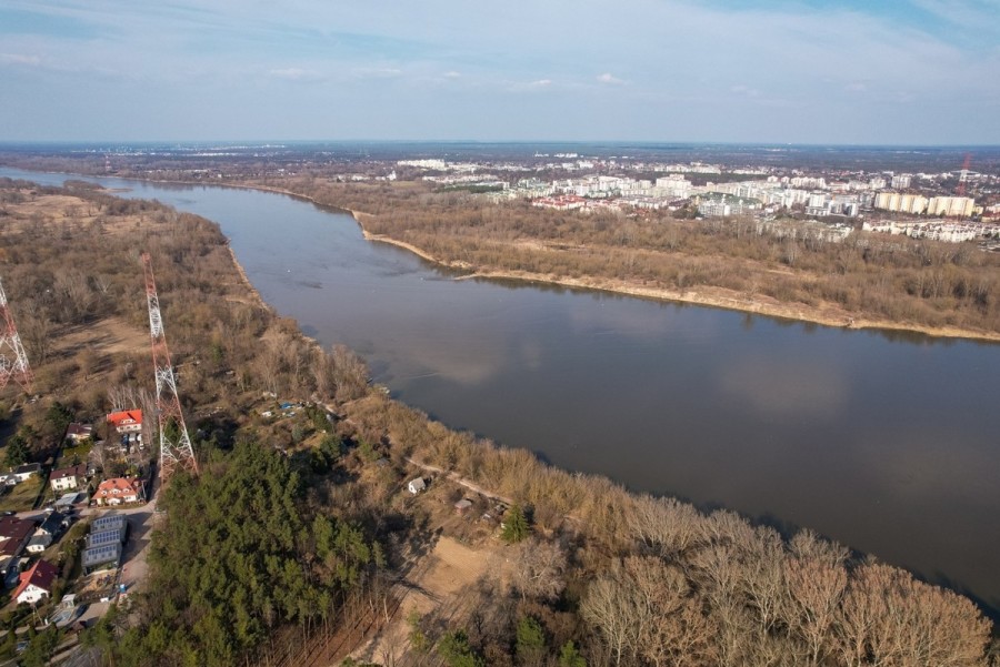 Łomianki, Buraków, Stefana Czarnieckiego, Dom tuż przy LESIE MŁOCIŃSKIM.