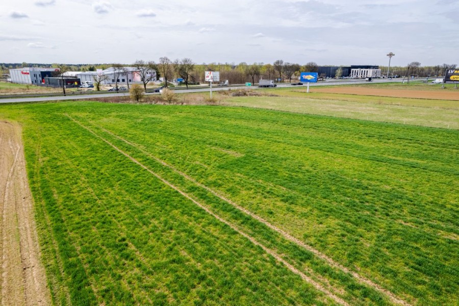 powiat nowodworski, Czosnów, Dobra, Działka usługowo produkcyjna