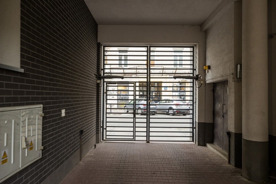 Warszawa, Śródmieście Południowe, Poznańska, Kawalerka w kamienicy - w centrum - Poznańska
