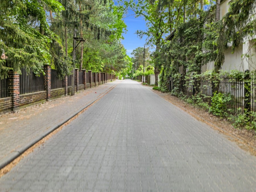 Warszawa, Wawer Nadwiśle, Romantyczna, Rezydencja z ogrodem 12 0000 m² / Wawer