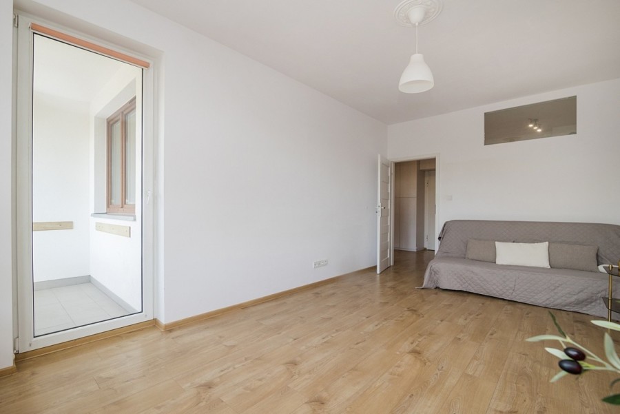 Warszawa, Bielany, Stefana Żeromskiego, Przy metrze. Ciche; winda; balkon. Od zaraz.