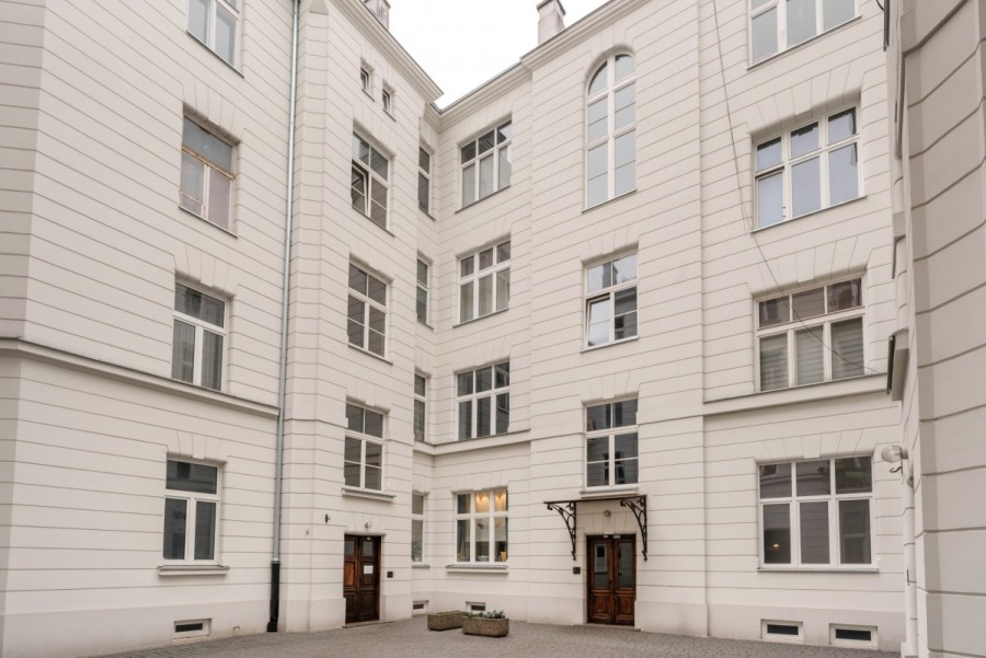 Warszawa, Śródmieście Północne, Mieszkanie w pięknej, odrestaurowanej kamienicy