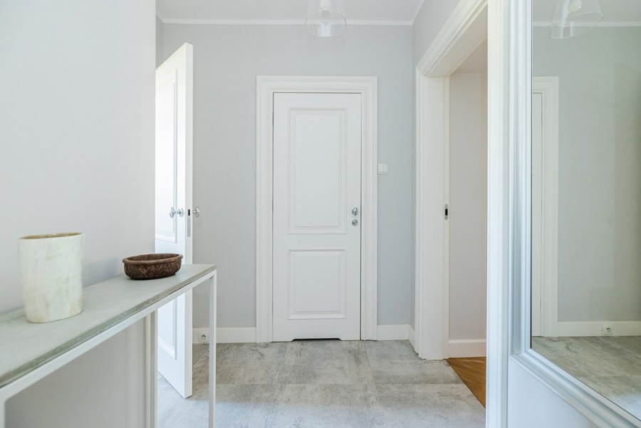 Warszawa, Śródmieście Stare Miasto, Świętojańska, Przestronny apartament na Starym Mieście