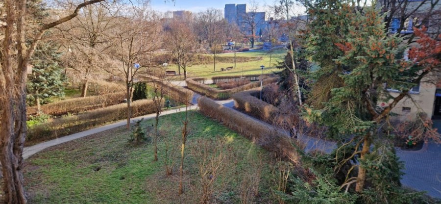 Warszawa, Ursynów Północny, Puszczyka, Przy parku i metrze na Ursynowie