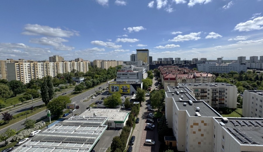 Warszawa, Praga-Południe Gocław, Ostrobramska, Dwupokojowe mieszkanie plus basen, garaż, piwnica
