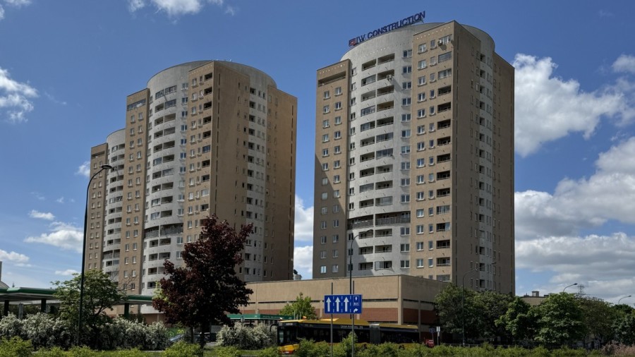Warszawa, Praga-Południe Gocław, Ostrobramska, Dwupokojowe mieszkanie plus basen, garaż, piwnica