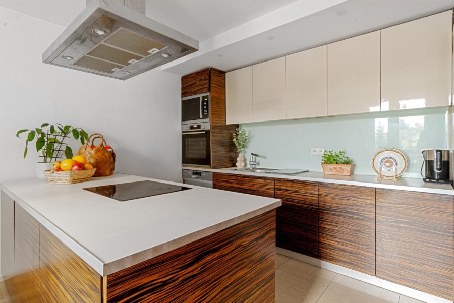 Warszawa, Włochy, Trzcinowa, Mieszkanie 74 m2 z potencjałem/ Włochy/ 2 balkony