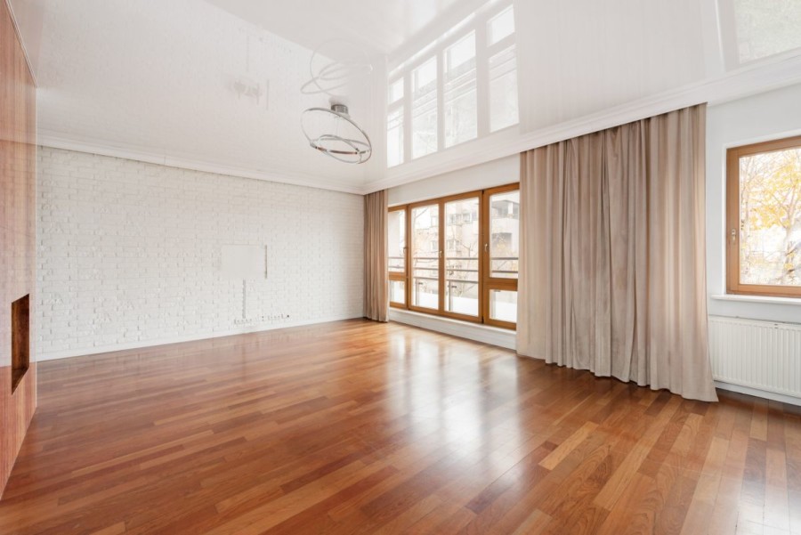 Warszawa, Mokotów Sielce, Jana Iii Sobieskiego, 6 pokoi | 60 m2 taras | 2 miejsca postojowe