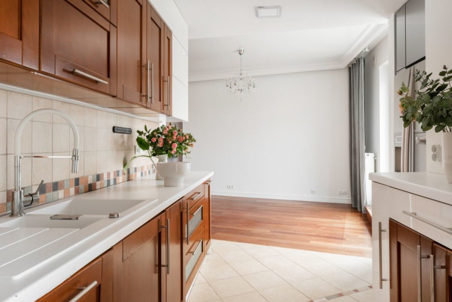 Warszawa, Mokotów Sielce, Jana Iii Sobieskiego, 6 pokoi | 60 m2 taras | 2 miejsca postojowe