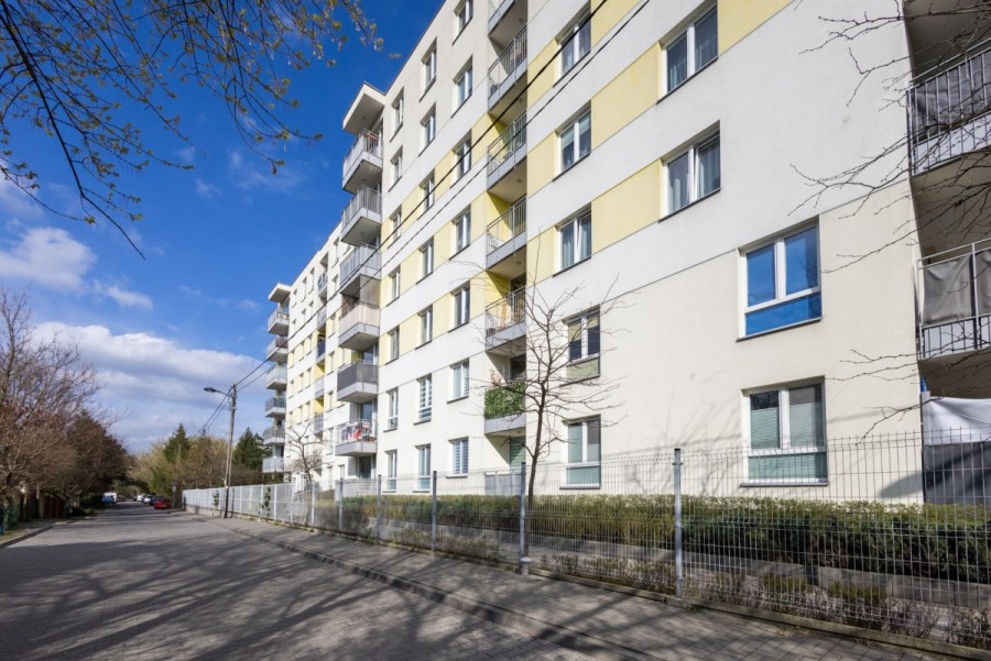 Warszawa, Bielany, Księżycowa, 2 pokojowe mieszkanie na Bielanach z ogródkiem