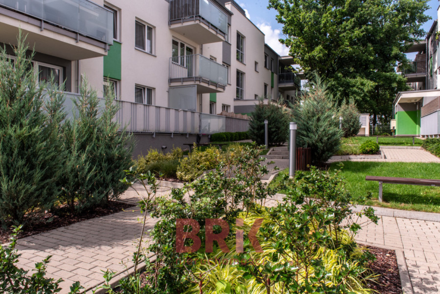 Warszawa, Białołęka, Warzelnicza, Do wprowadzenia 3 pokoje, kameralne osiedle
